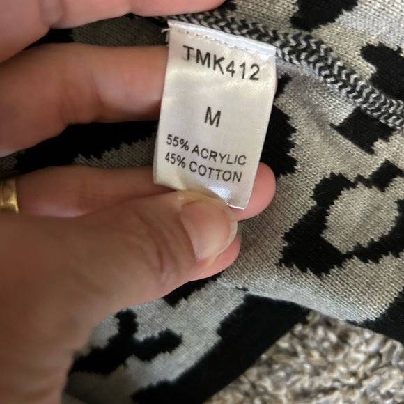 Anthropologie THML beautiful cardigan black, white, burgundy - Picture 8 of 9